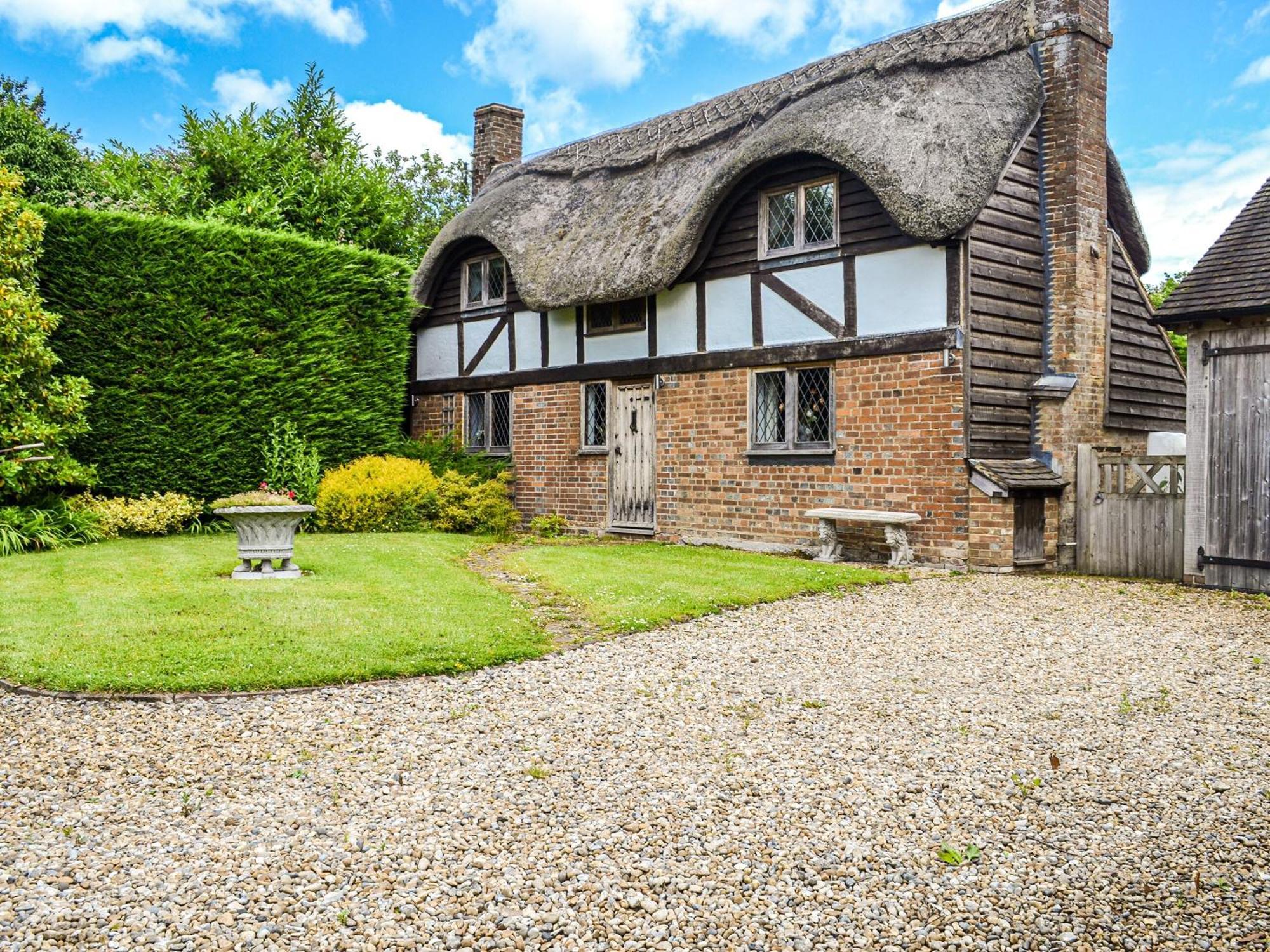 The Old Thatched Cottage Tenterden Exterior foto